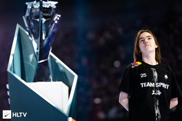 Shad0w加入成为新CFO打野