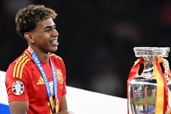 电竞比分ZywOo半程豪取7座MVP！剑指s1mple单年纪录